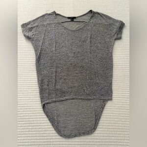 Forever 21 Heather Gray Short Sleeve Hi-Low Top Size Small